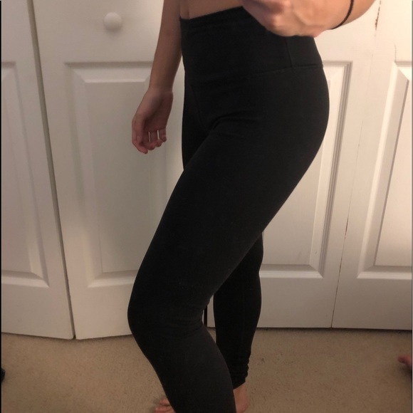 Victoria’s Secret leggings - Picture 3 of 3